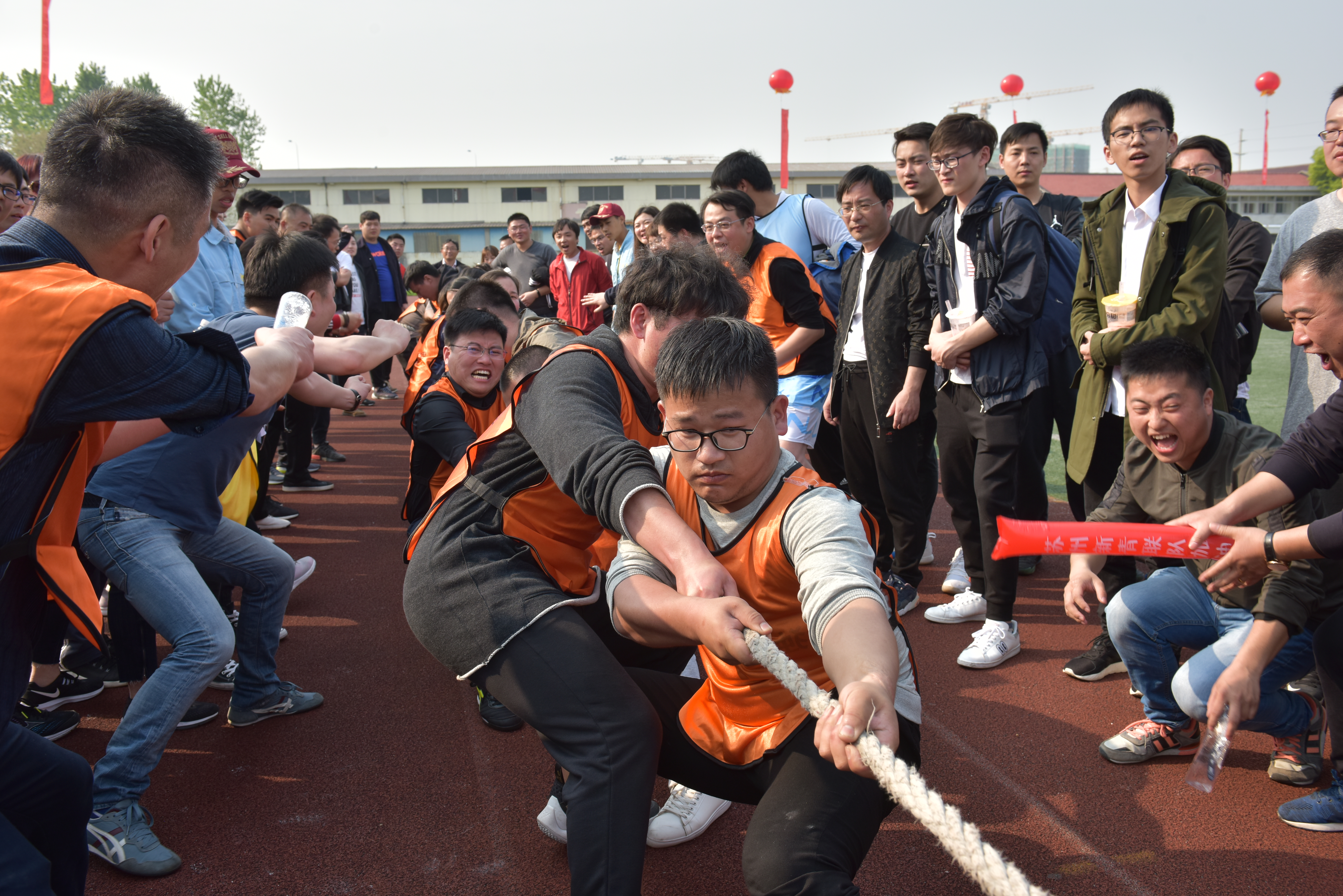 ��;���ʹ���-��Ӫ��ȫ,����һ·�ɳ�