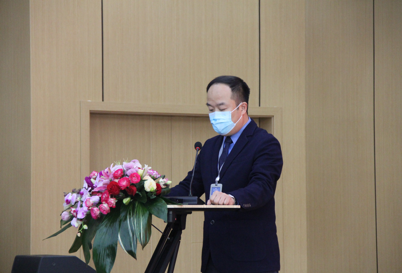 ��;���ʹ���-��Ӫ��ȫ,����һ·�ɳ�